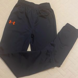 Boys navy under Armour track pants size 6